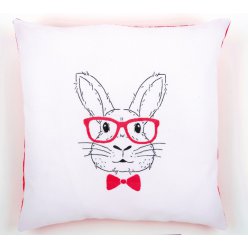kit coussin broderie traditionnelle lapin a lunettes